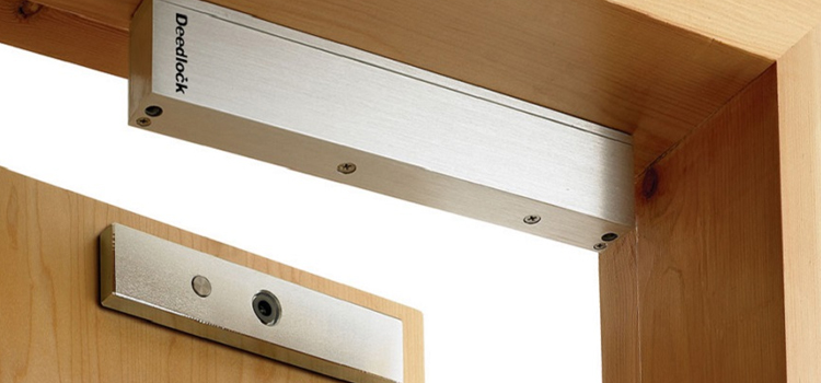 Magnetic lock installation La Palma